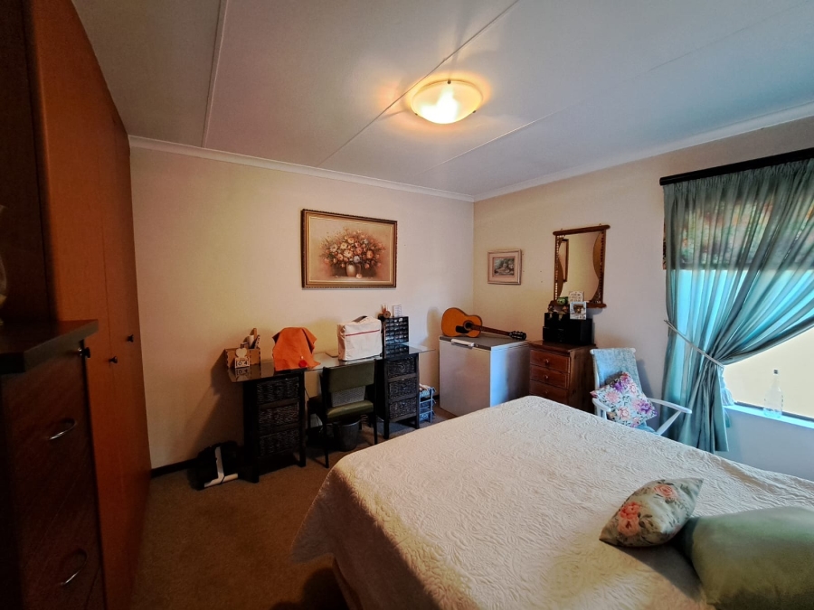 3 Bedroom Property for Sale in Waterval East North West